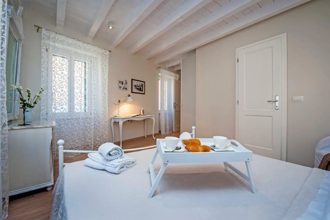 רוביני Casa Sbisa' Apartment
