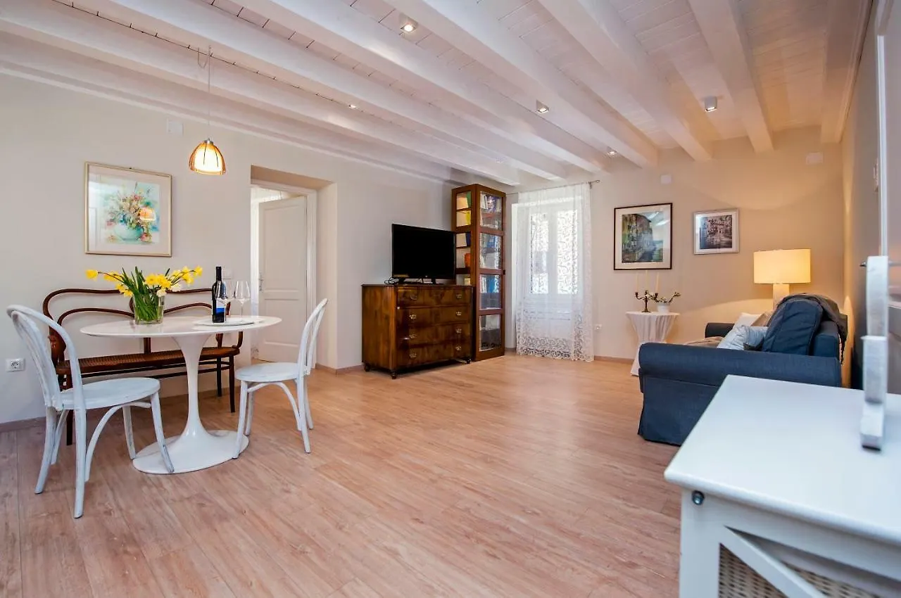 רוביני Casa Sbisa' Apartment